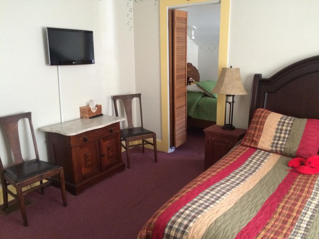 Wilderness Inn Bed And Breakfast Северен Уудсток Екстериор снимка