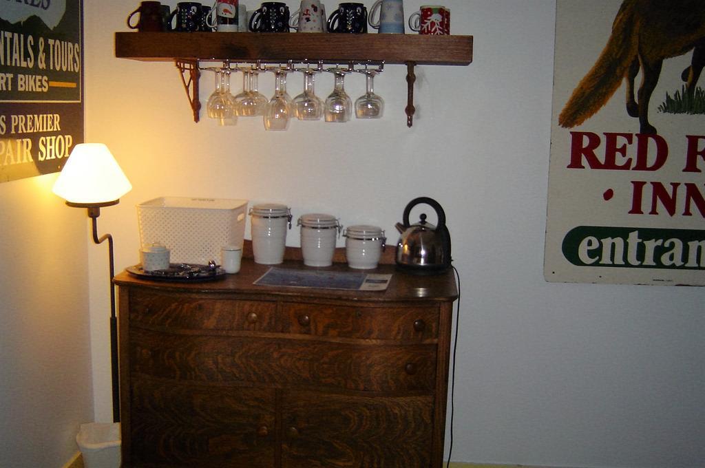 Wilderness Inn Bed And Breakfast Северен Уудсток Екстериор снимка