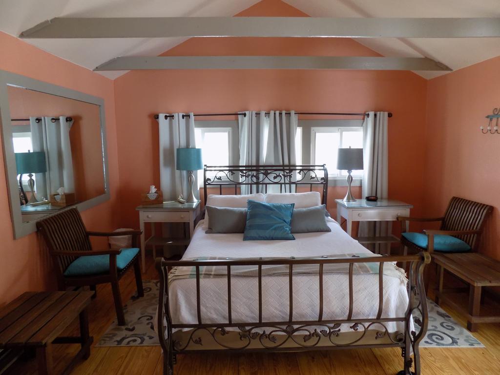 Wilderness Inn Bed And Breakfast Северен Уудсток Екстериор снимка
