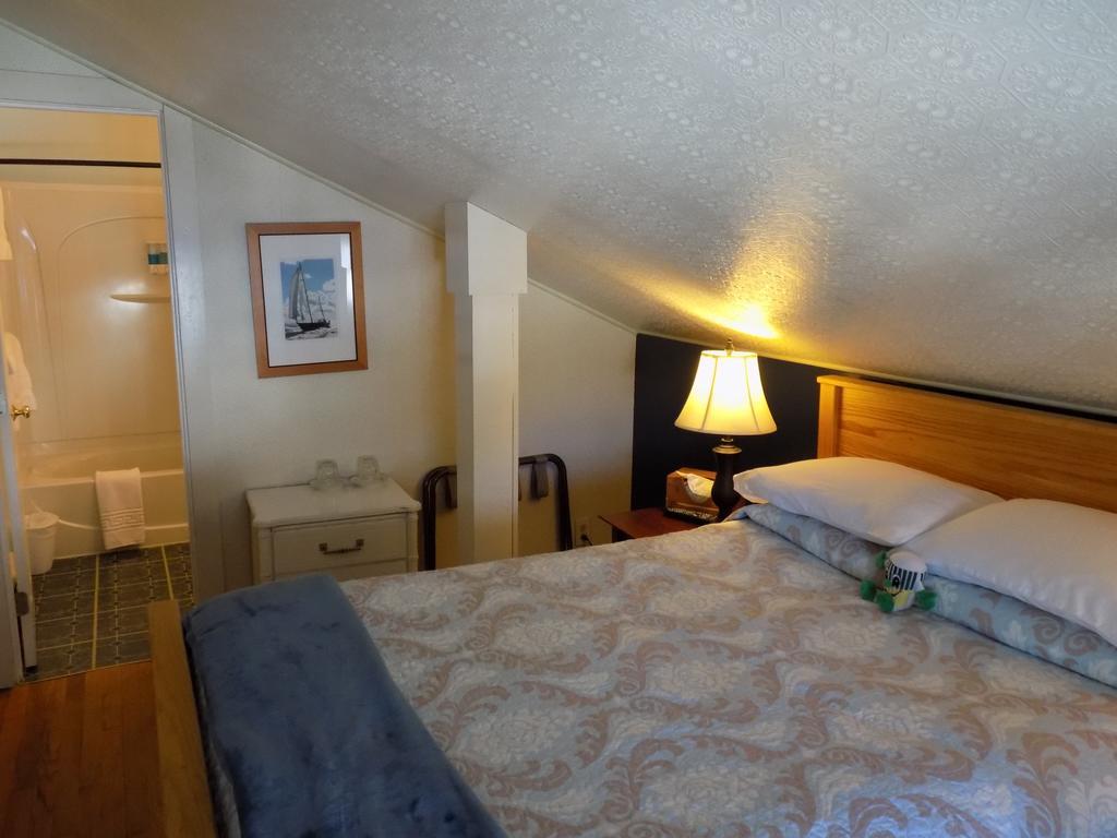 Wilderness Inn Bed And Breakfast Северен Уудсток Екстериор снимка