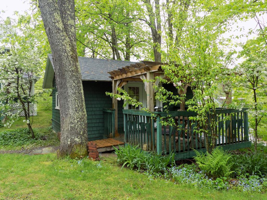 Wilderness Inn Bed And Breakfast Северен Уудсток Екстериор снимка